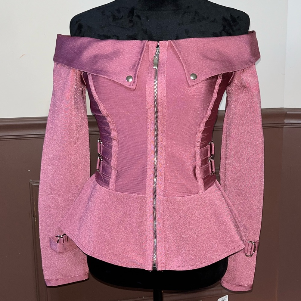 NWT-WOW Couture long sleeve top - Picture 2 of 11